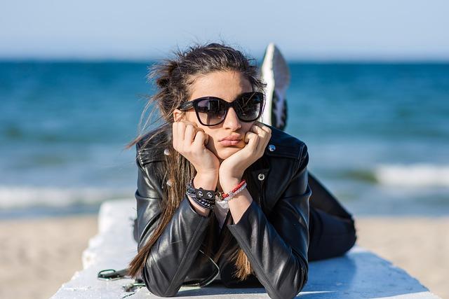 Trendy Handbag Styles for Every Season