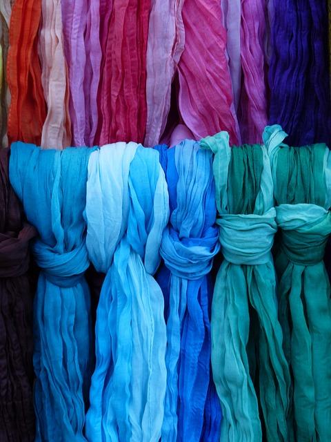 Chic Ways to Wear Scarves and Shawls