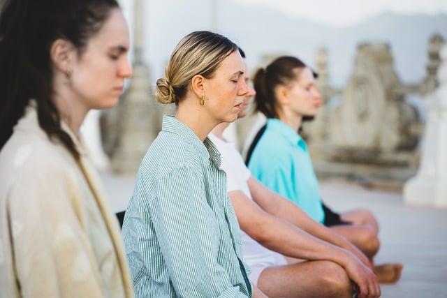 Mindfulness and Fashion: Connecting the Dots