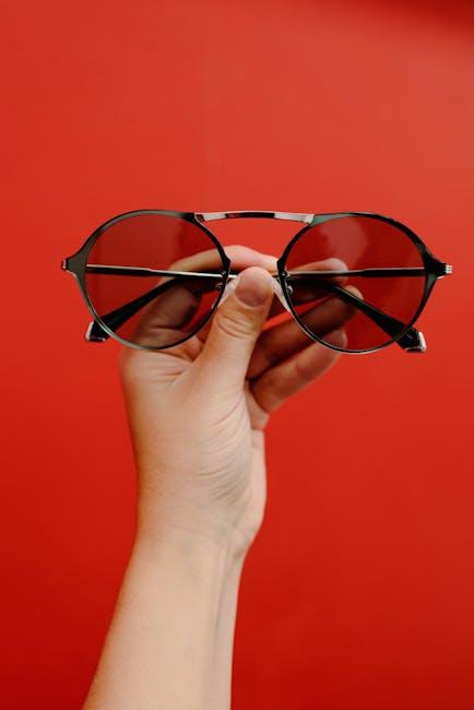 Stylish Sunglasses for Your Face Shape